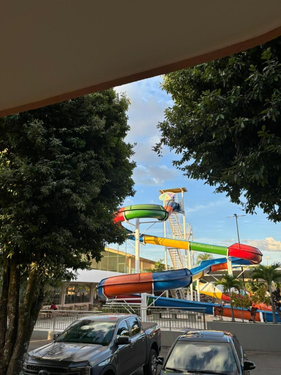Apartment Diroma Fiori Frente As Piscinas Caldas Novas